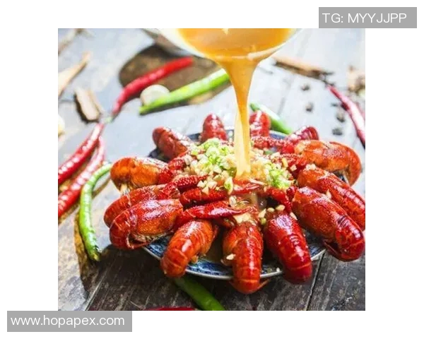 足球明星品尝正宗中餐的趣味视频分享让你大开眼界的美食之旅