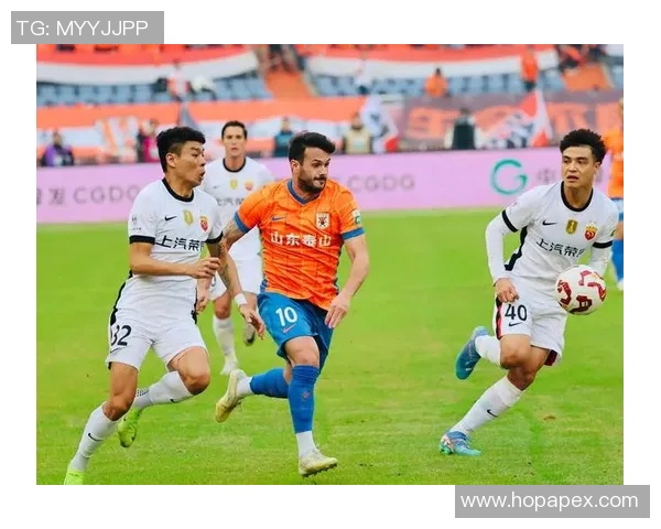 中超夺冠引发足球明星热议各界评论纷纷点赞中国足球新篇章